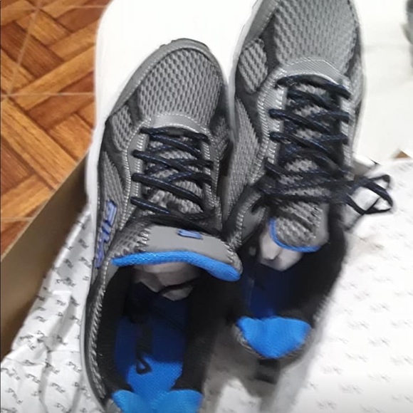 Men Shoes - Picture 3 of 7